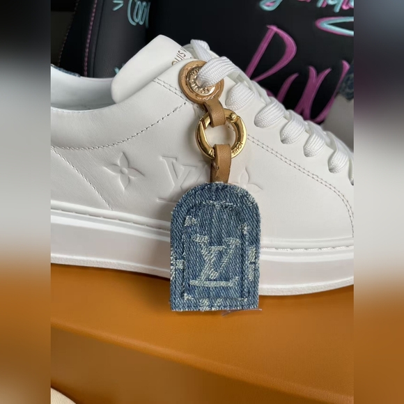 Louis Vuitton Time Out Sneaker - Picture 8 of 16